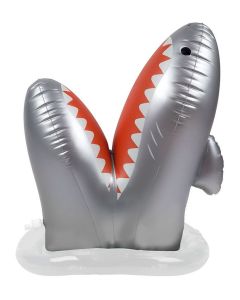 Inflable tira agua Shark Sunnylife