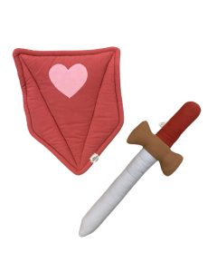 Disfraz escudo y espada corazon rosa Ojos Grandes