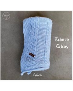 Mantita tejida ochos celeste Pipilandia